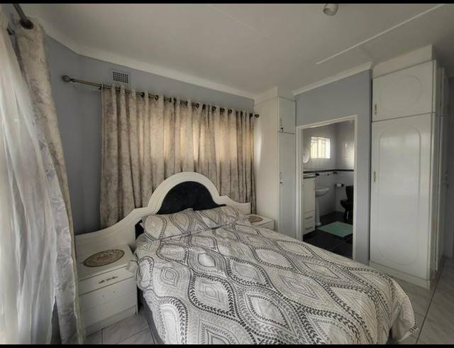 4 BEDROOM HOUSE FOR SALE IN DAWNCREST